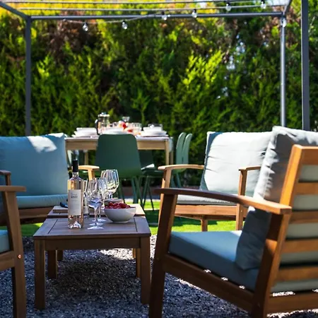 Au Cœur Des Vignes, Aramonie, Piscine Privée *