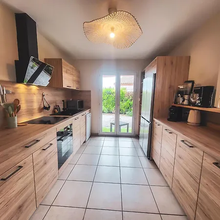 فيلة Au Coeur Des Vignes, Aramonie, Piscine Privee Laurens