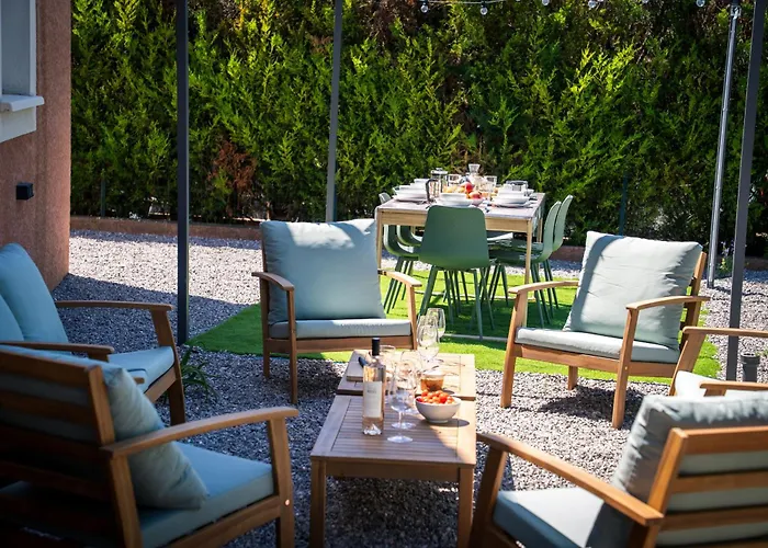 Au Coeur Des Vignes, Aramonie, Piscine Privee Laurens